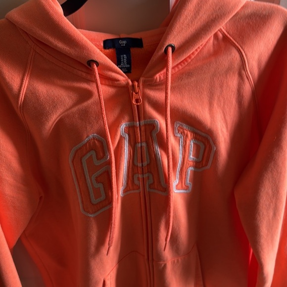 Hooded sweatshirt - Picture 2 of 5